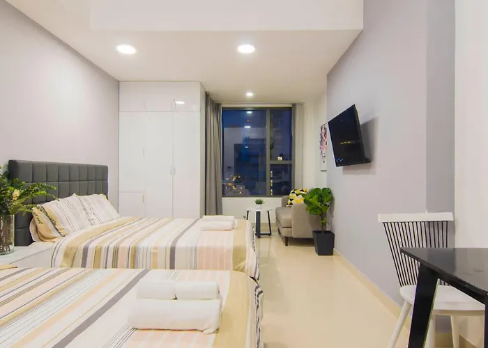 Min' - Rivergate Residence Downtown Bui Vien - Free Pool